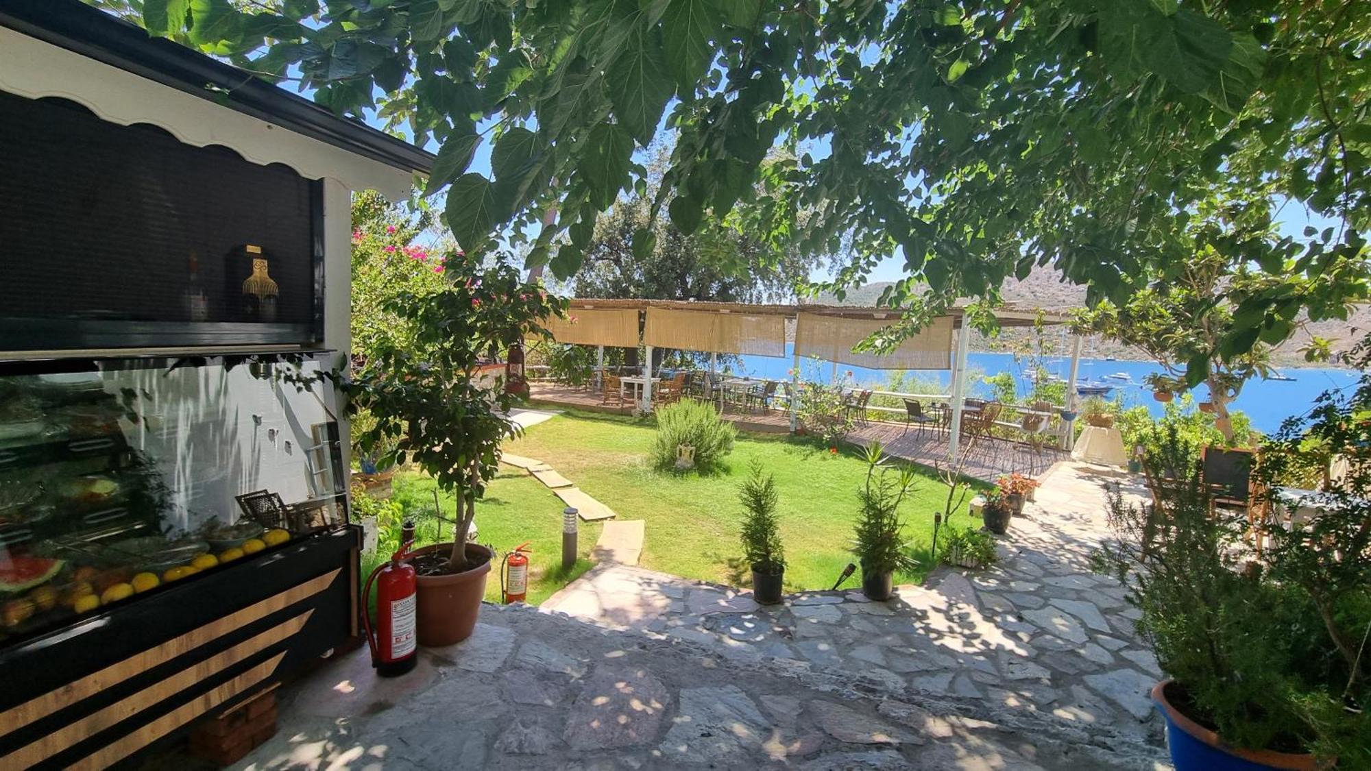 Lemon Garden Boutique מלון